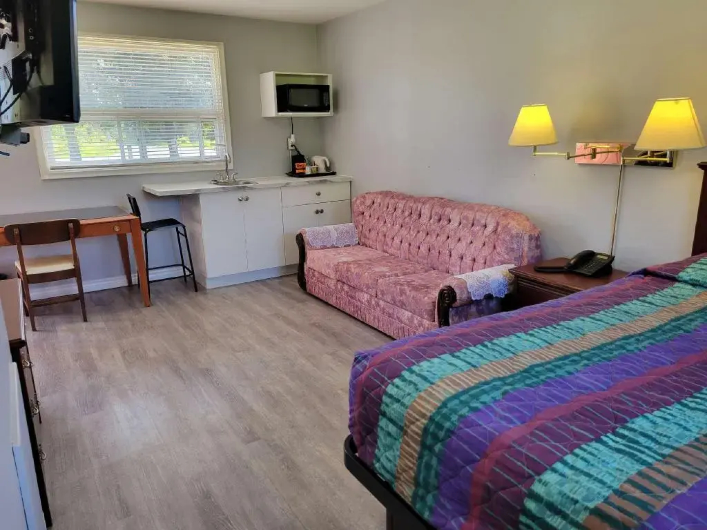 Knights Inn Cobourg