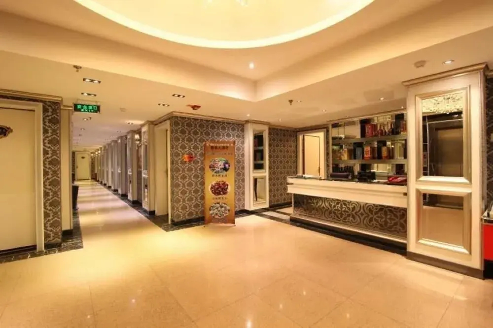 Hechi Shuntai Hotel