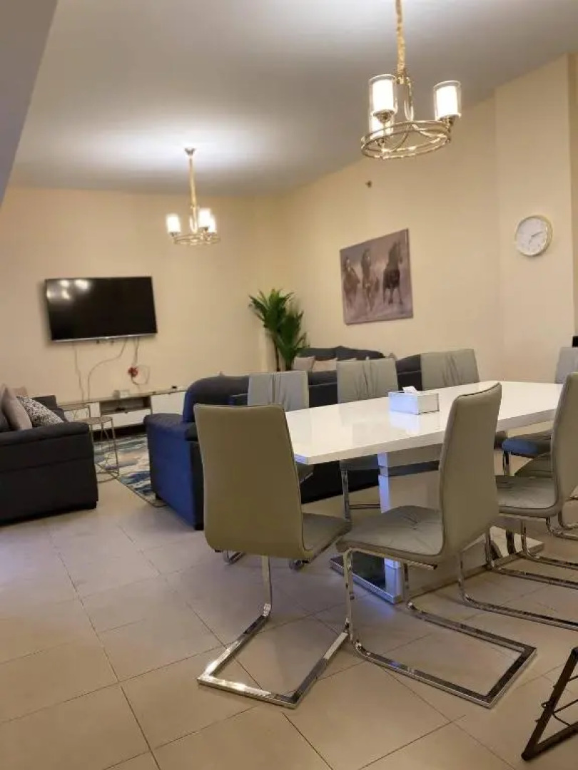 4 bedroom apt in king Abdullah economy city ابراج الشاطي