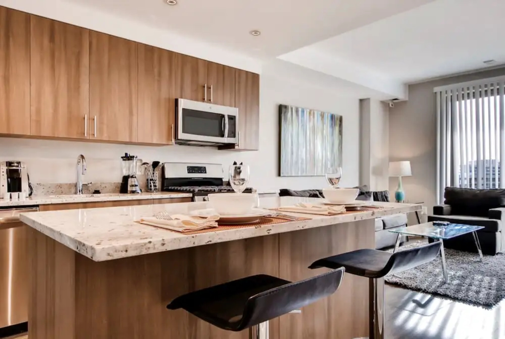 Global Luxury Suites at South Arlington