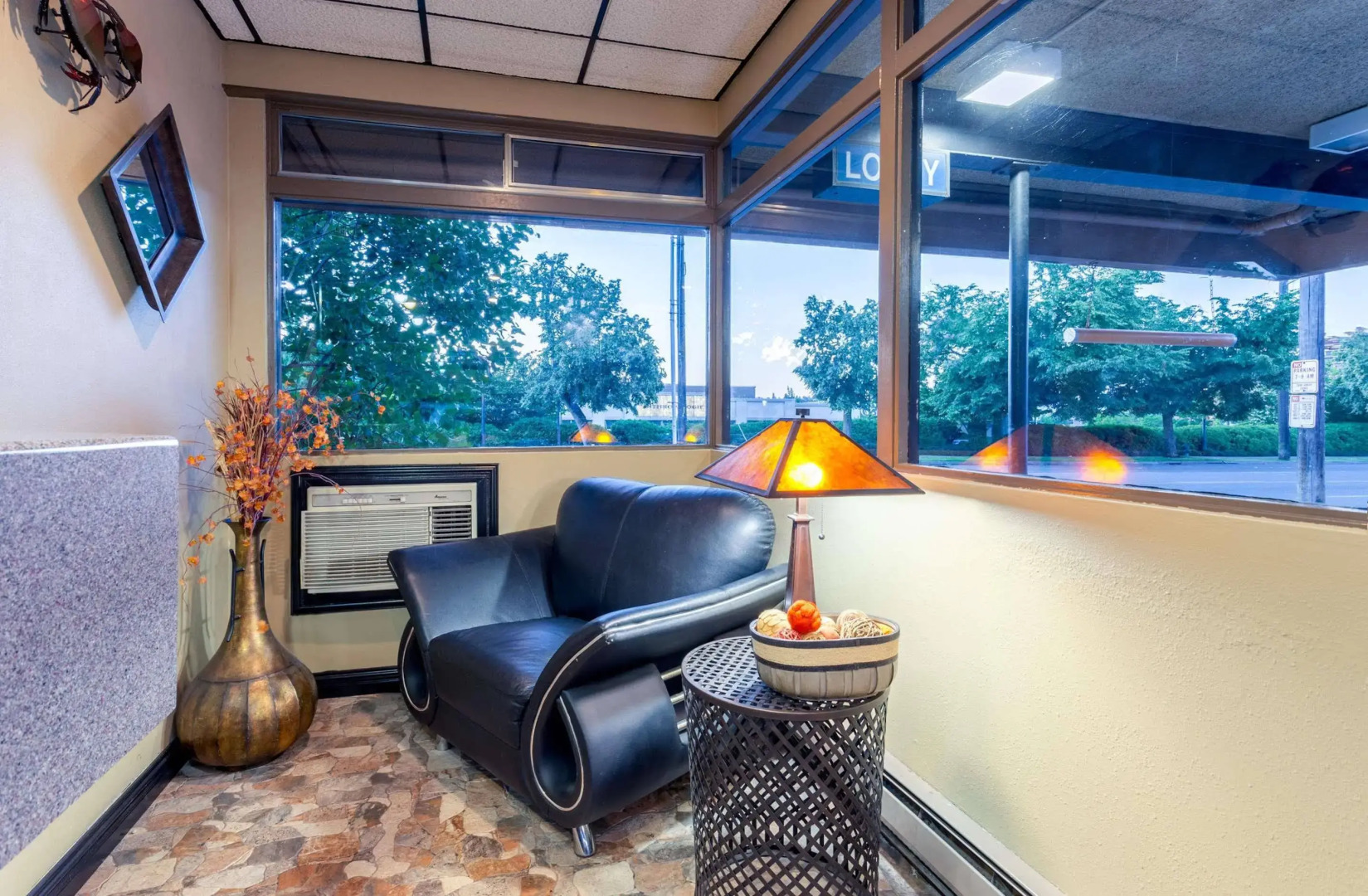 Travelodge by Wyndham Seattle University