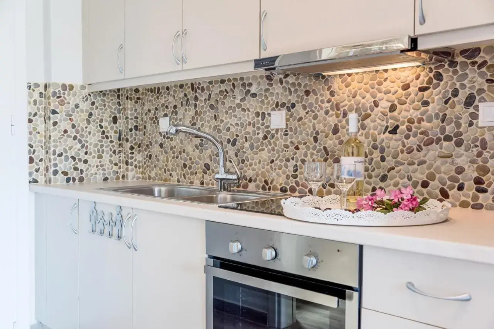 Anemoi Apartments & Studios