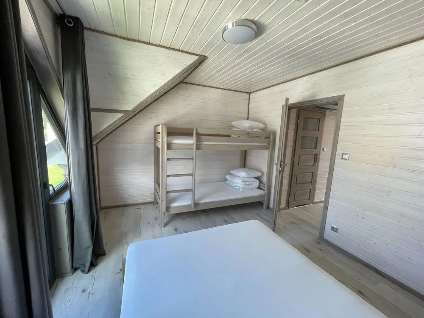 Comfortable Holiday Homes Close to the Beach