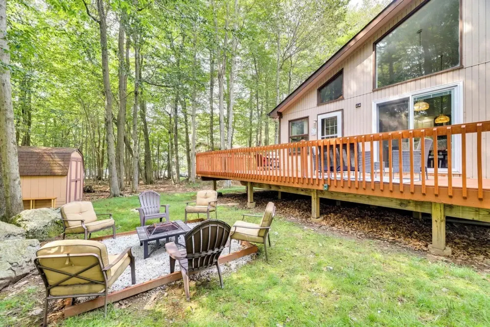 Tobyhanna Retreat w/ Deck, Pool + Lake Access!