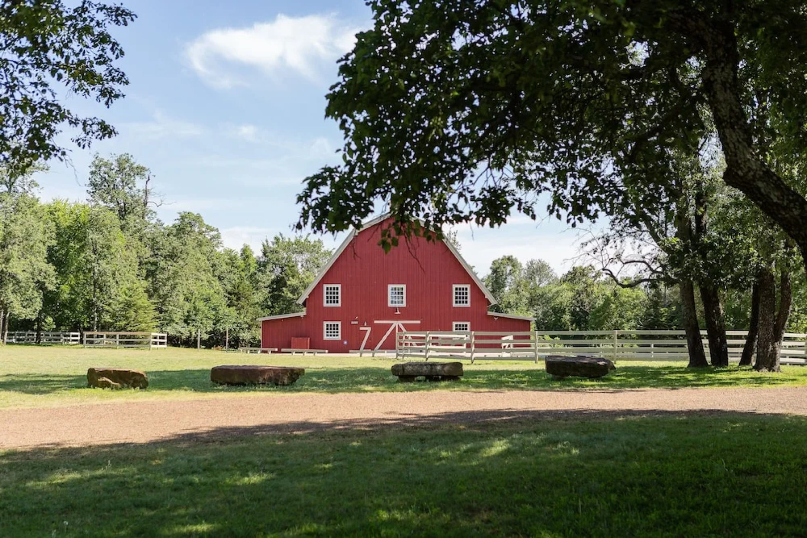 Pratt Place Inn and Barn