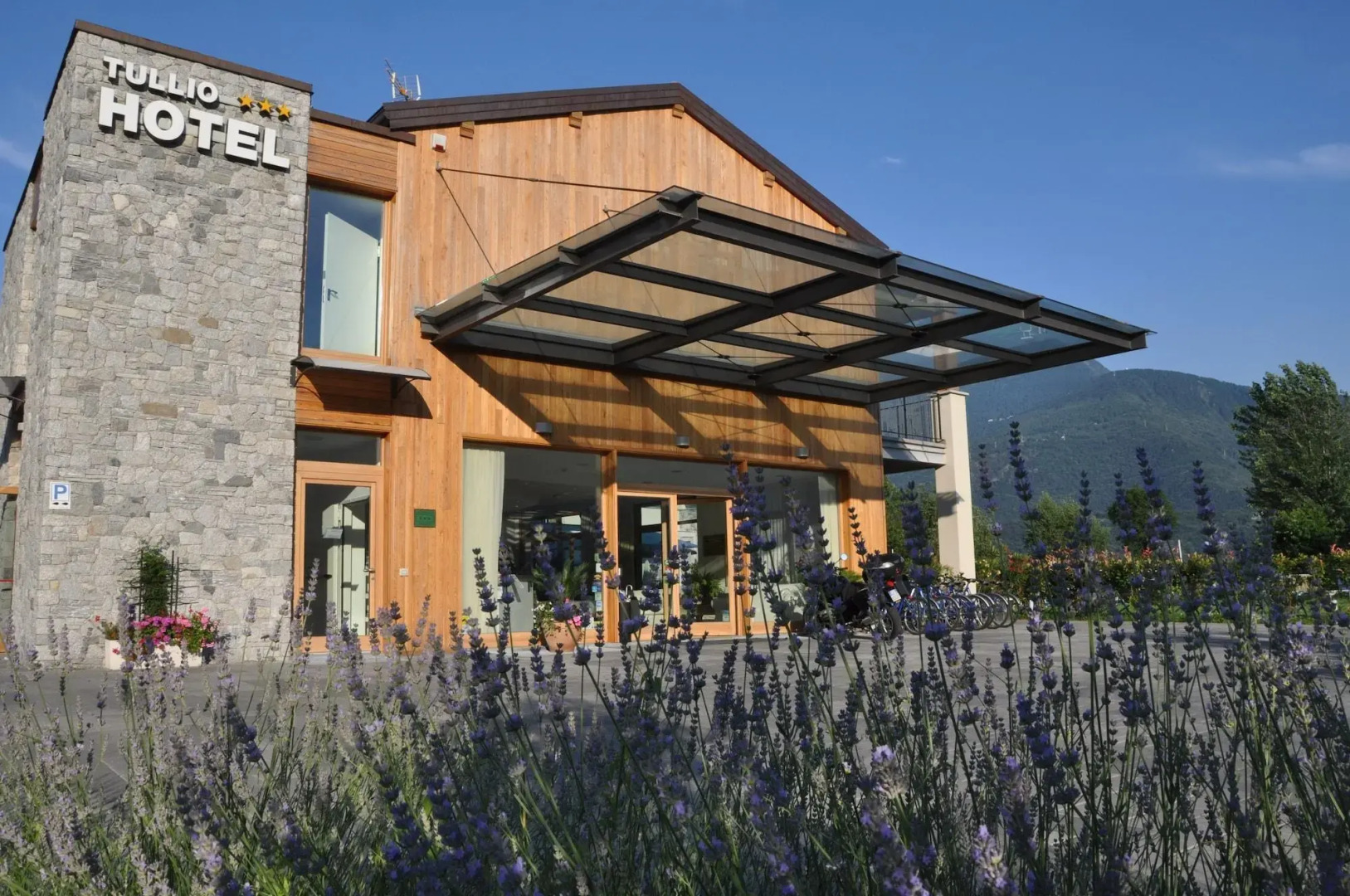 Tullio Hotel