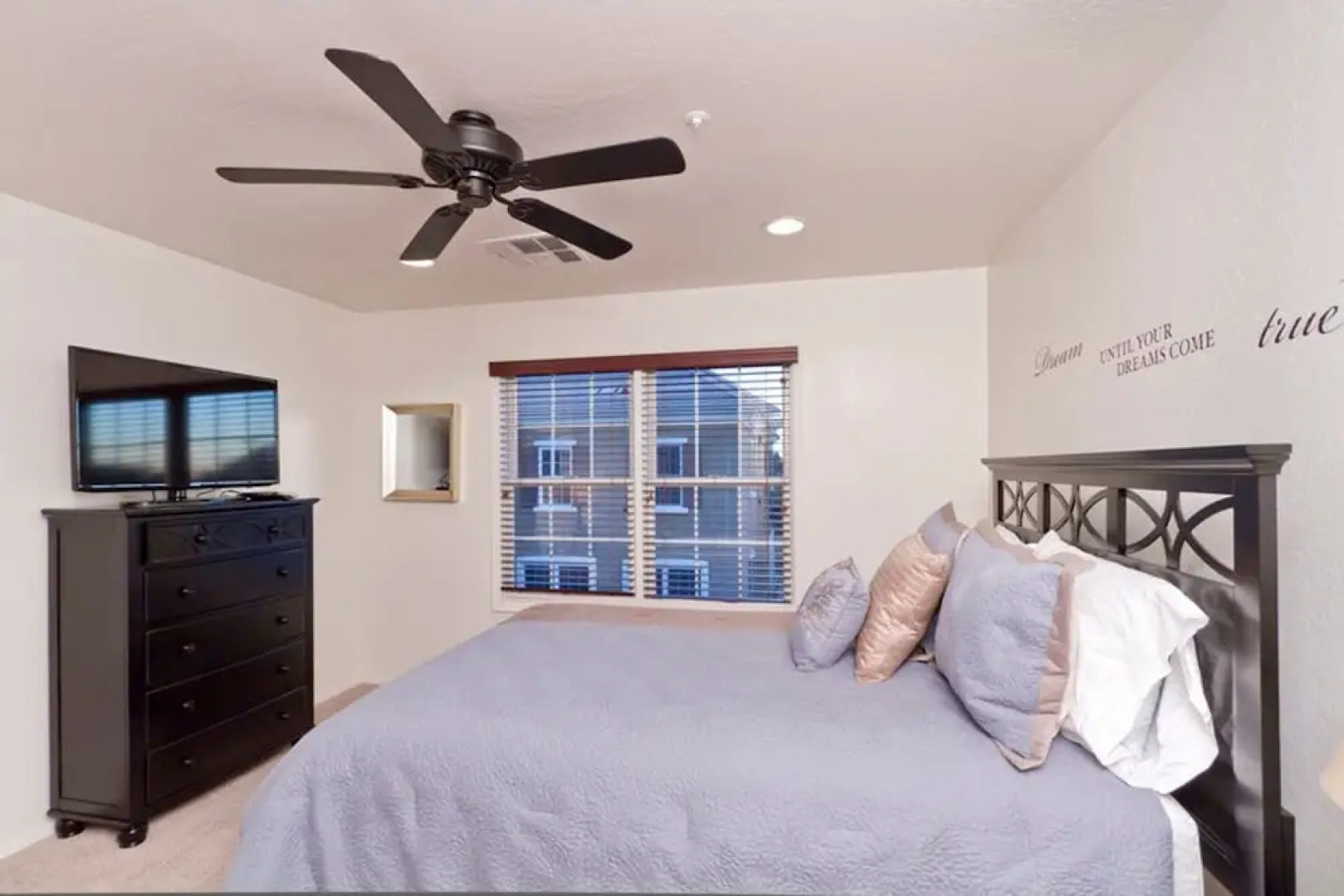 Morning Glory 3 BR by Casago