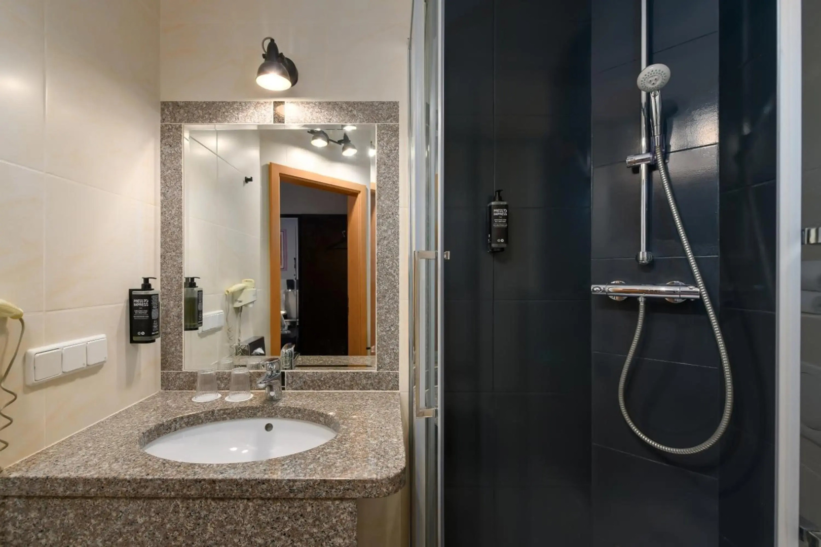 Бутик-отель SleepinRoomz