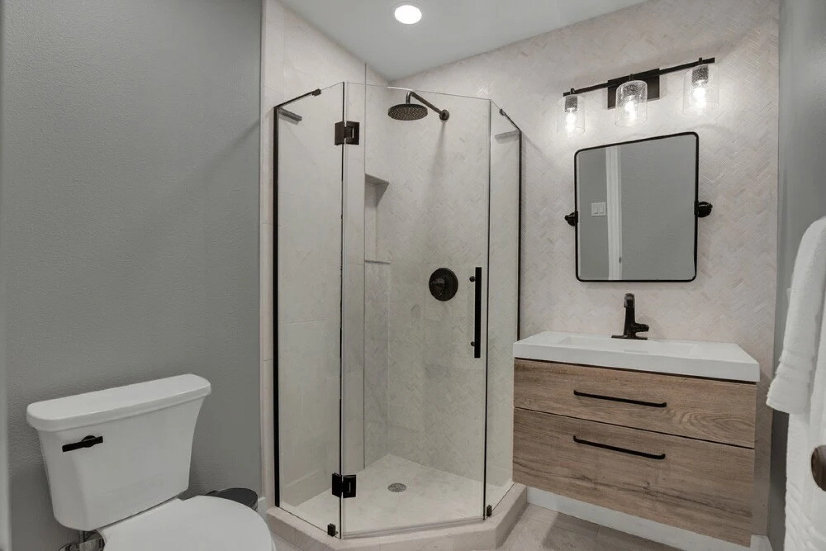 Charming Home W/firepit&grill 5min From Mercer St!