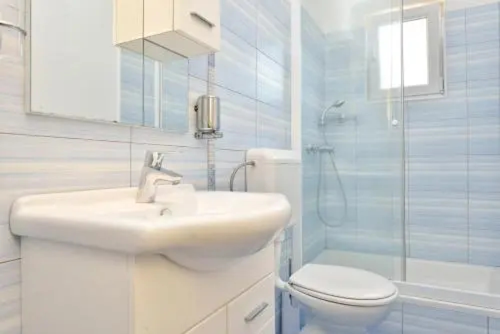 Apartments Nika & Karla