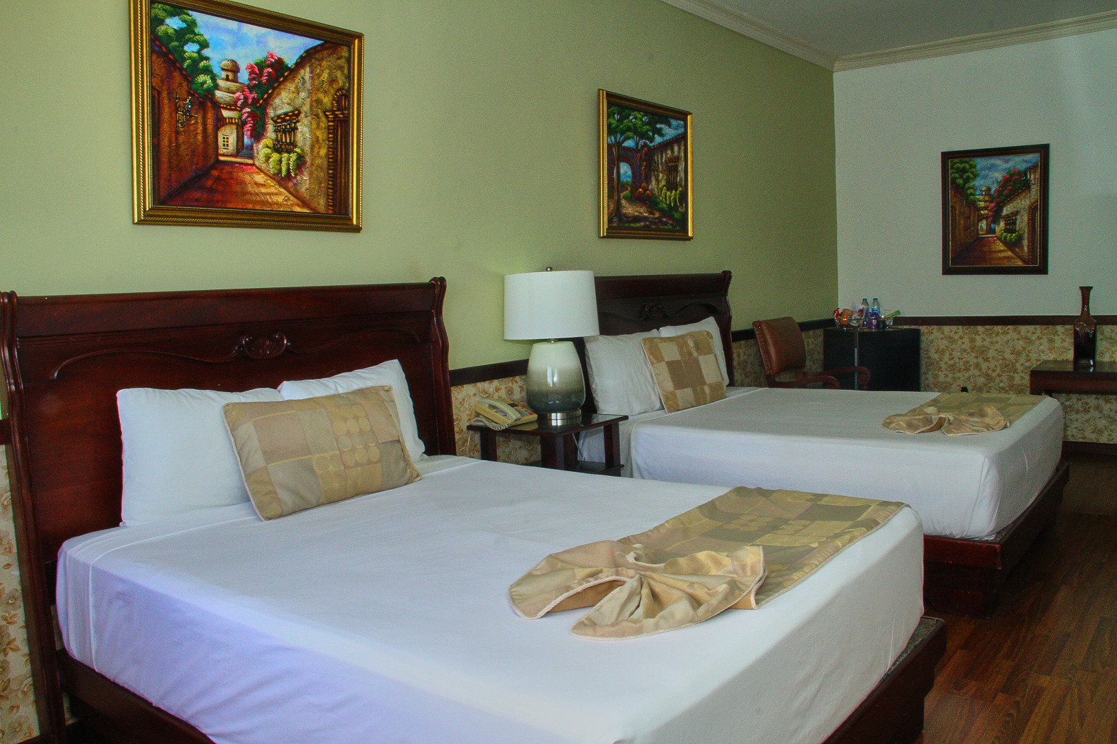 Platino Hotel & Casino