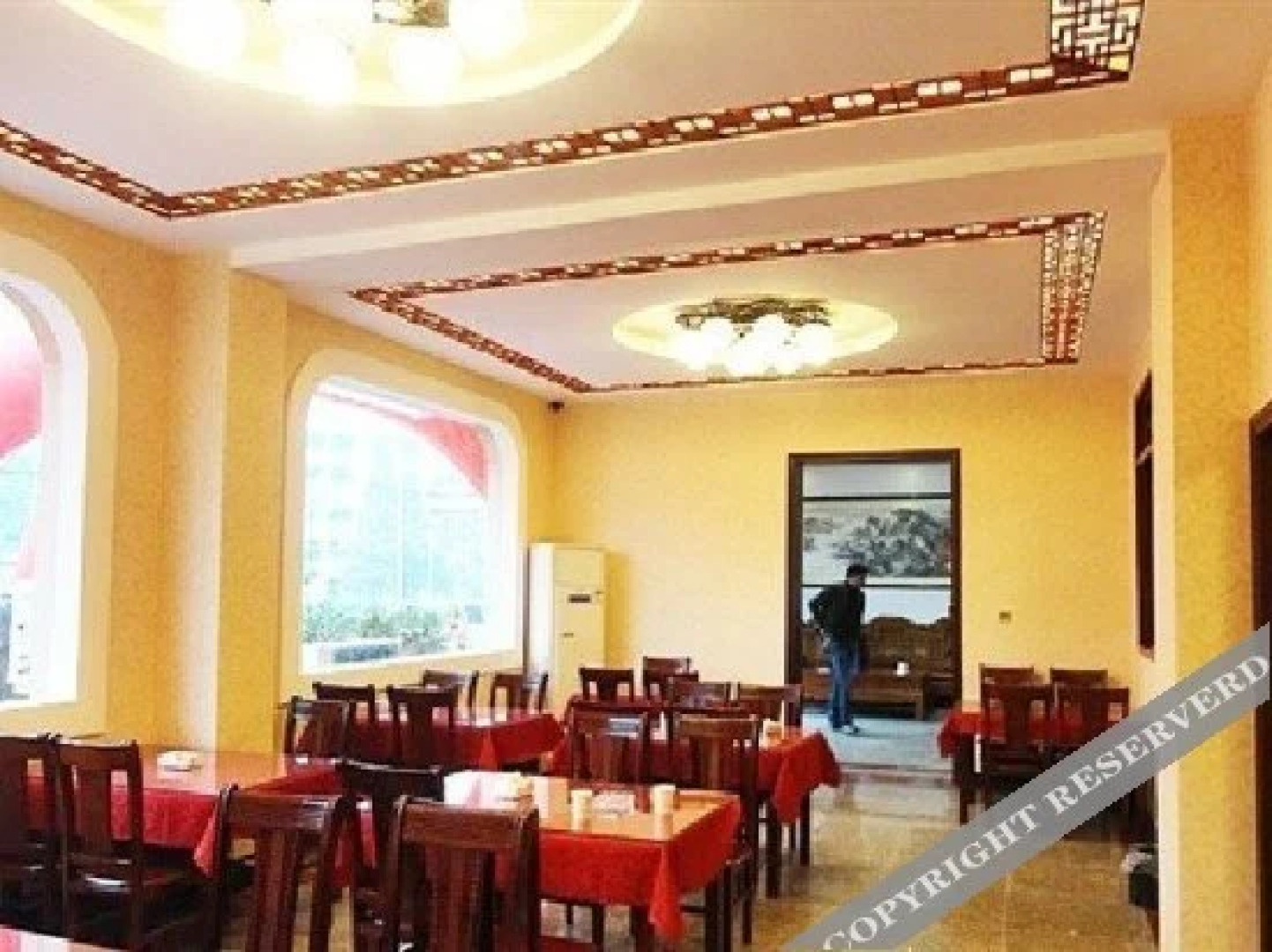 Yijiangnan Express Hotel