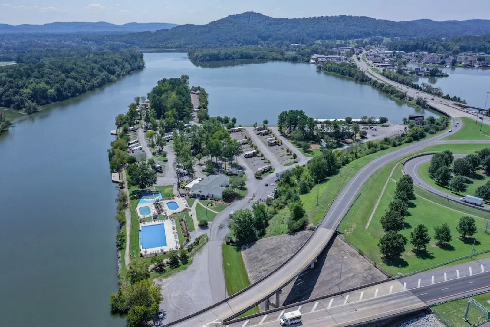 Windsor At River Rocks Landing Studio Bedroom Bungalow