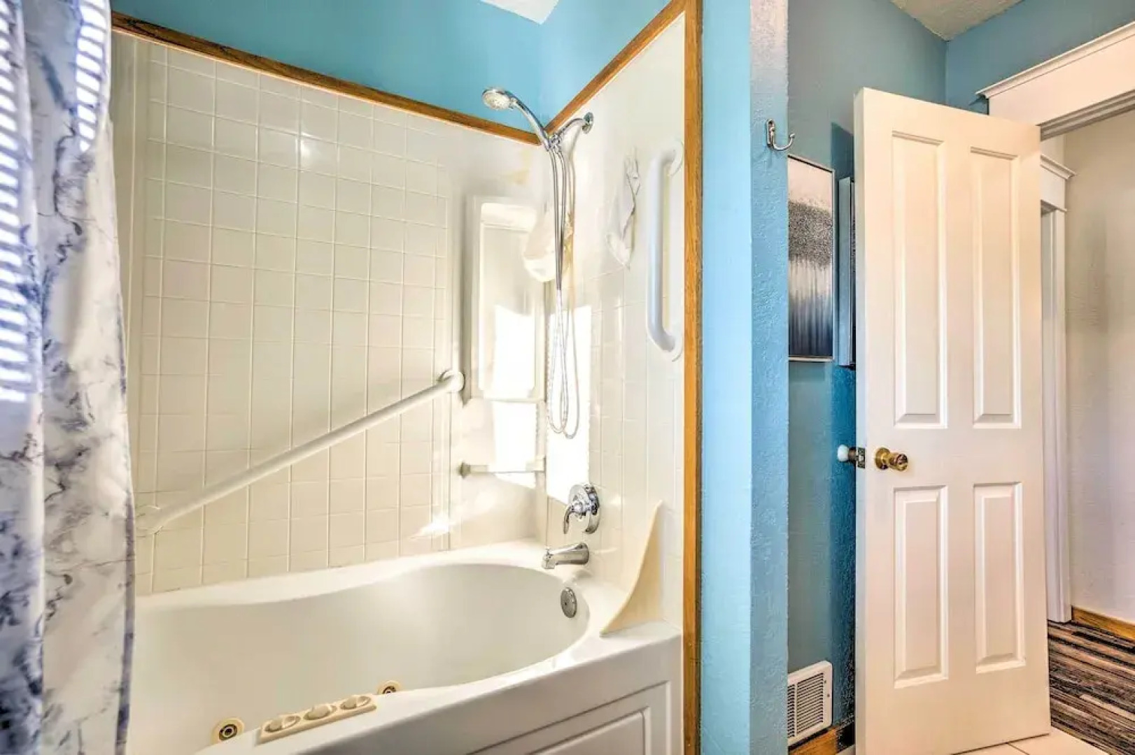 Fire Pit & Bay Views: North Bend Home!