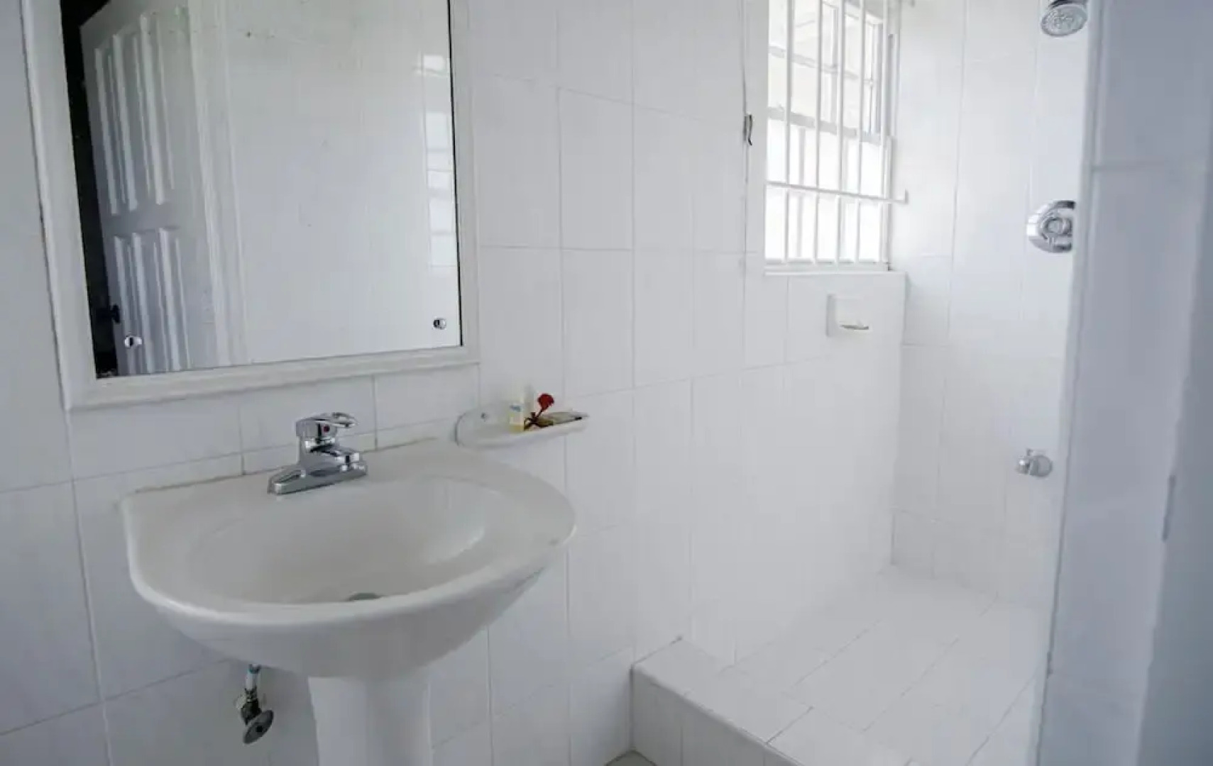 Sea Bliss Barbados -3 B R Villa w Staff