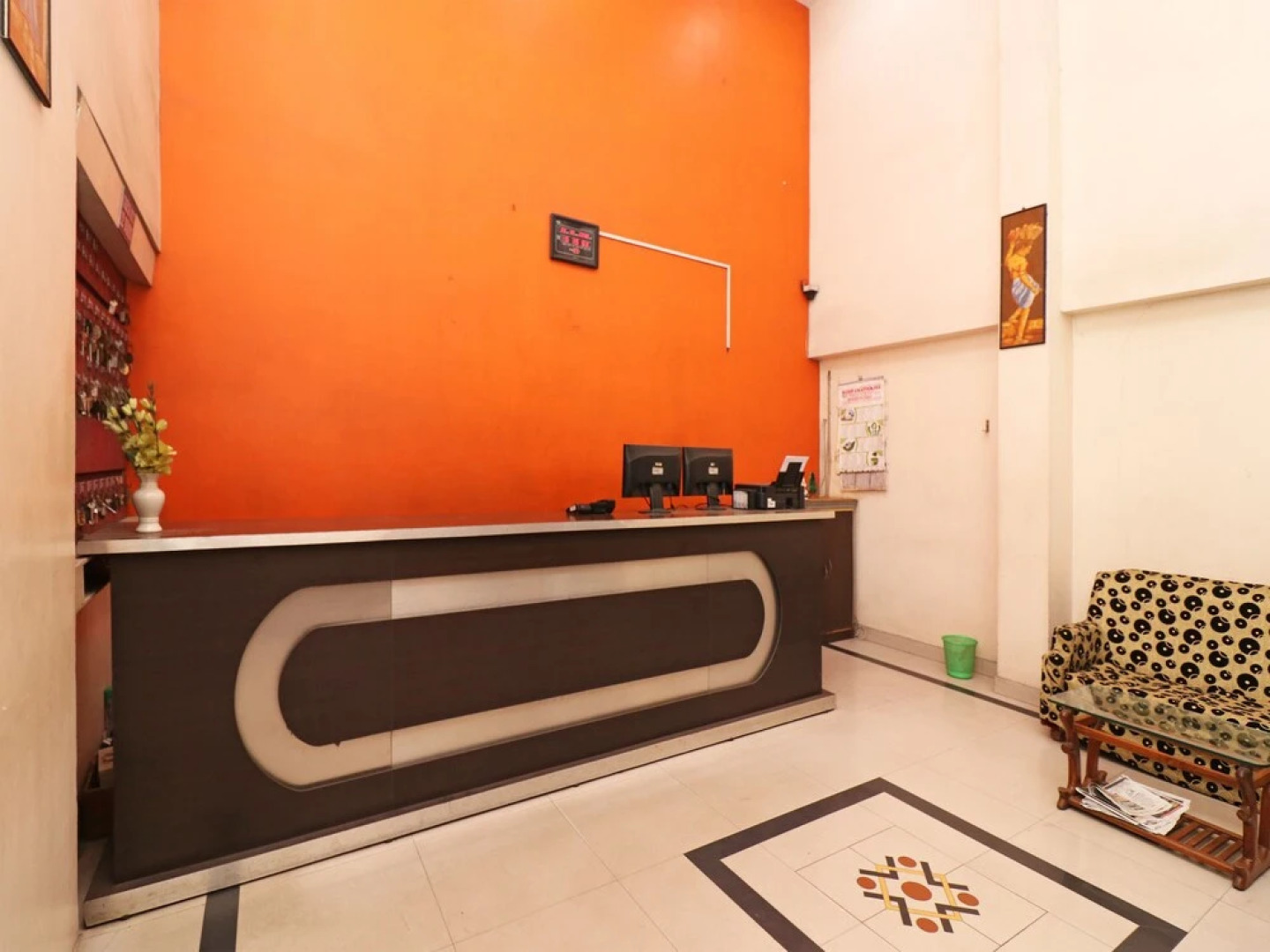 OYO 18838 Hotel Ta-tin