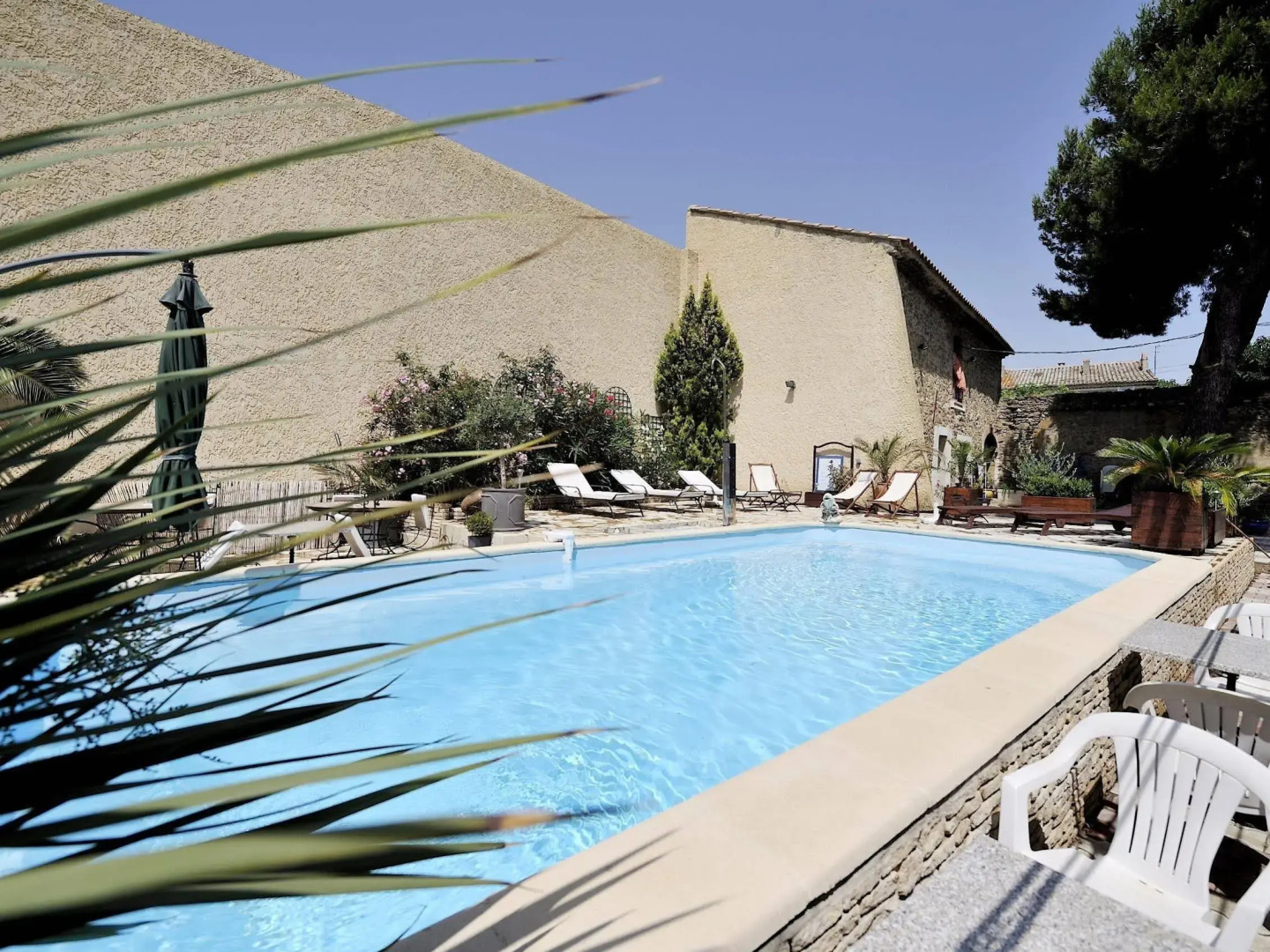 Logis Hôtel La Bastide d'Entraigues