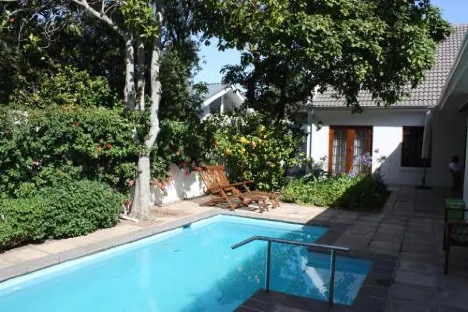 Hermanus Dorpshuys Guesthouse