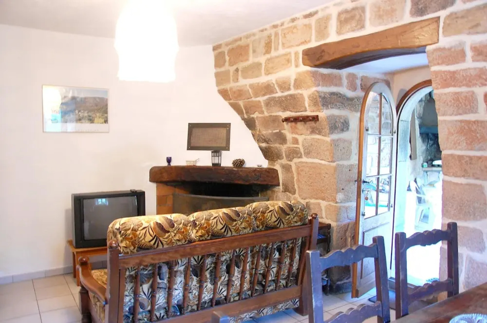 House With 3 Bedrooms in Chambonas, With Pool Access and Furnished Gar