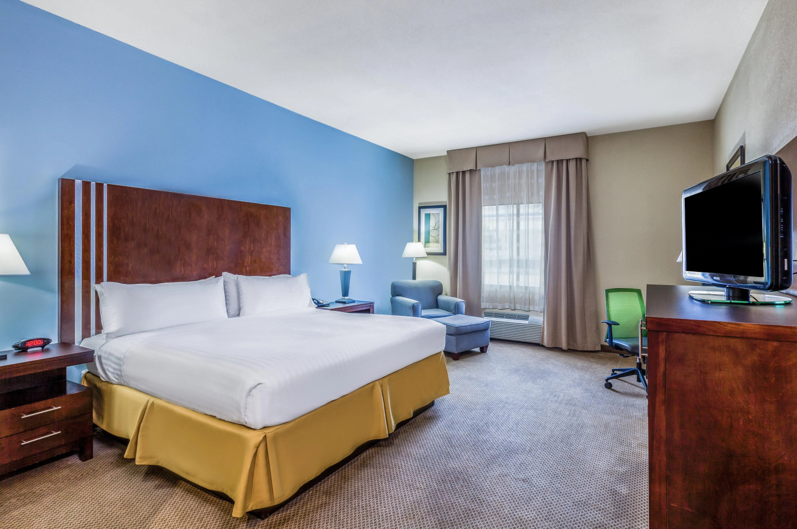 Holiday Inn Express Hotel & Suites BEAUMONT NW by IHG