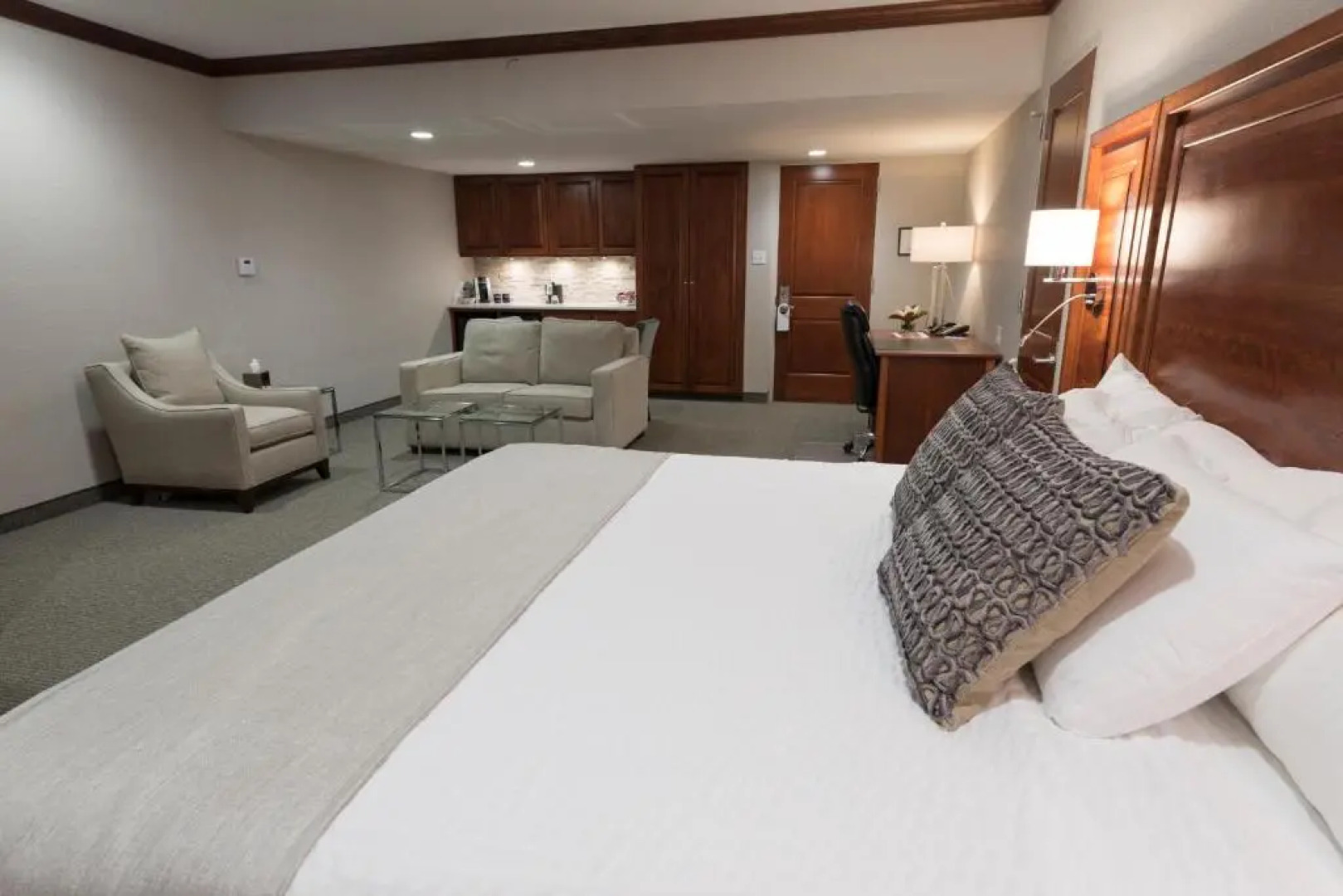 Hillsdale College Dow Hotel and Conference Center