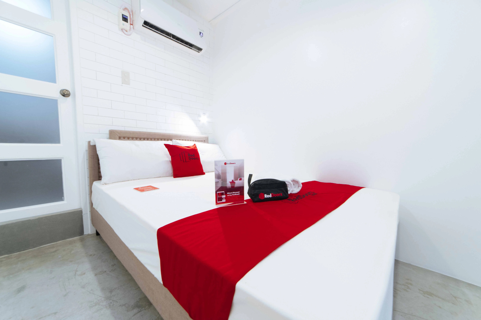 RedDoorz Plus @ Danlig Street Makati