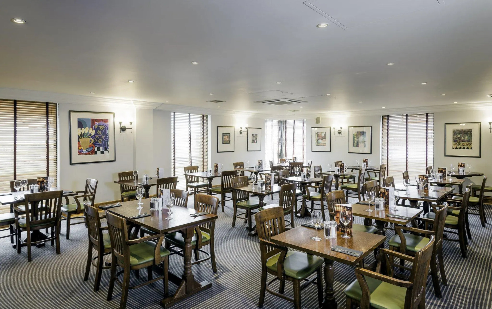 Holiday Inn Glasgow Airport by IHG