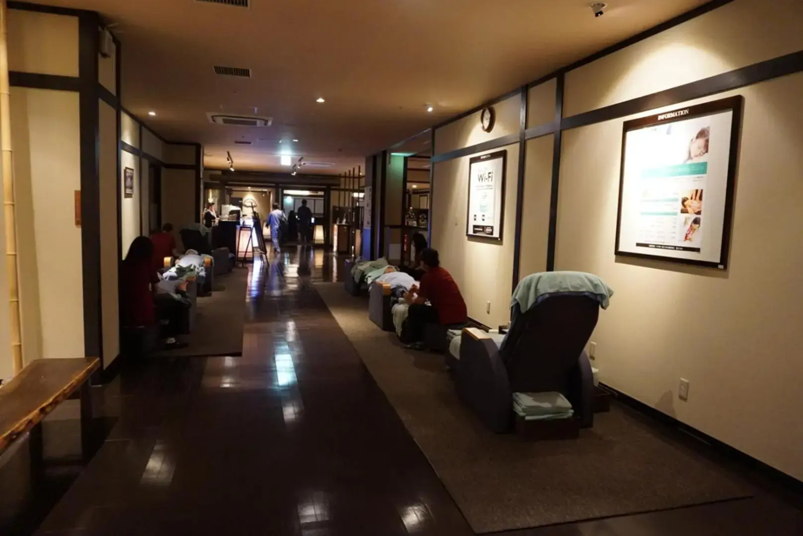 Yokohama Minamimirai Manyo-Club