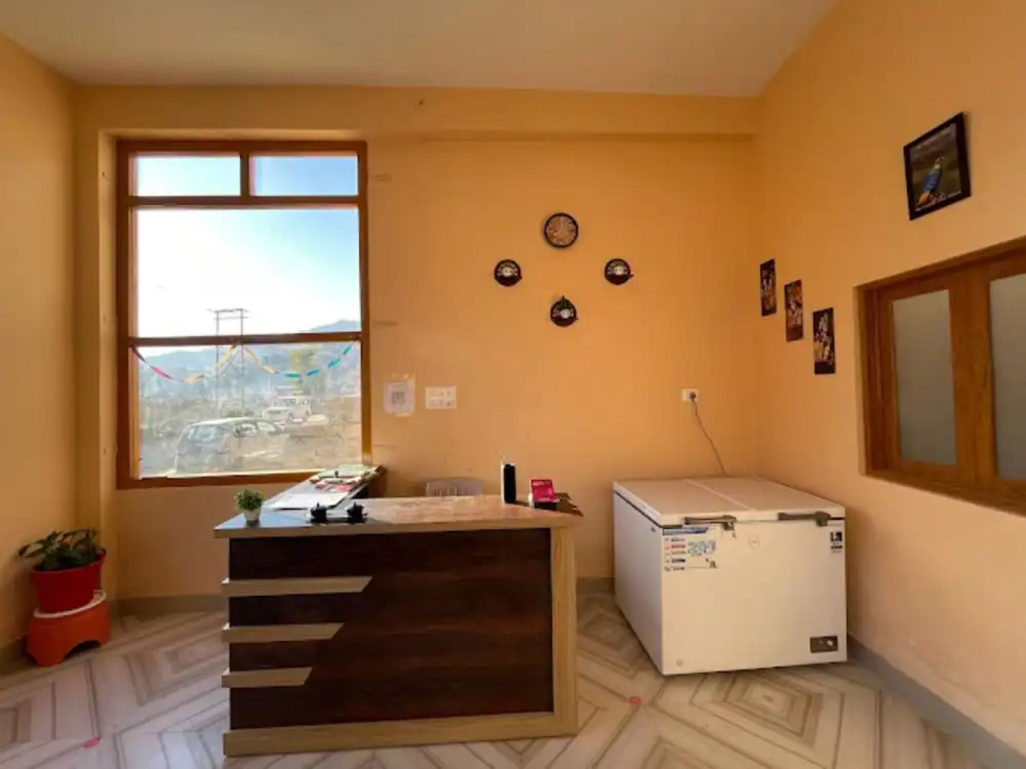 Goroomgo Mansarovar Inn Munsyari