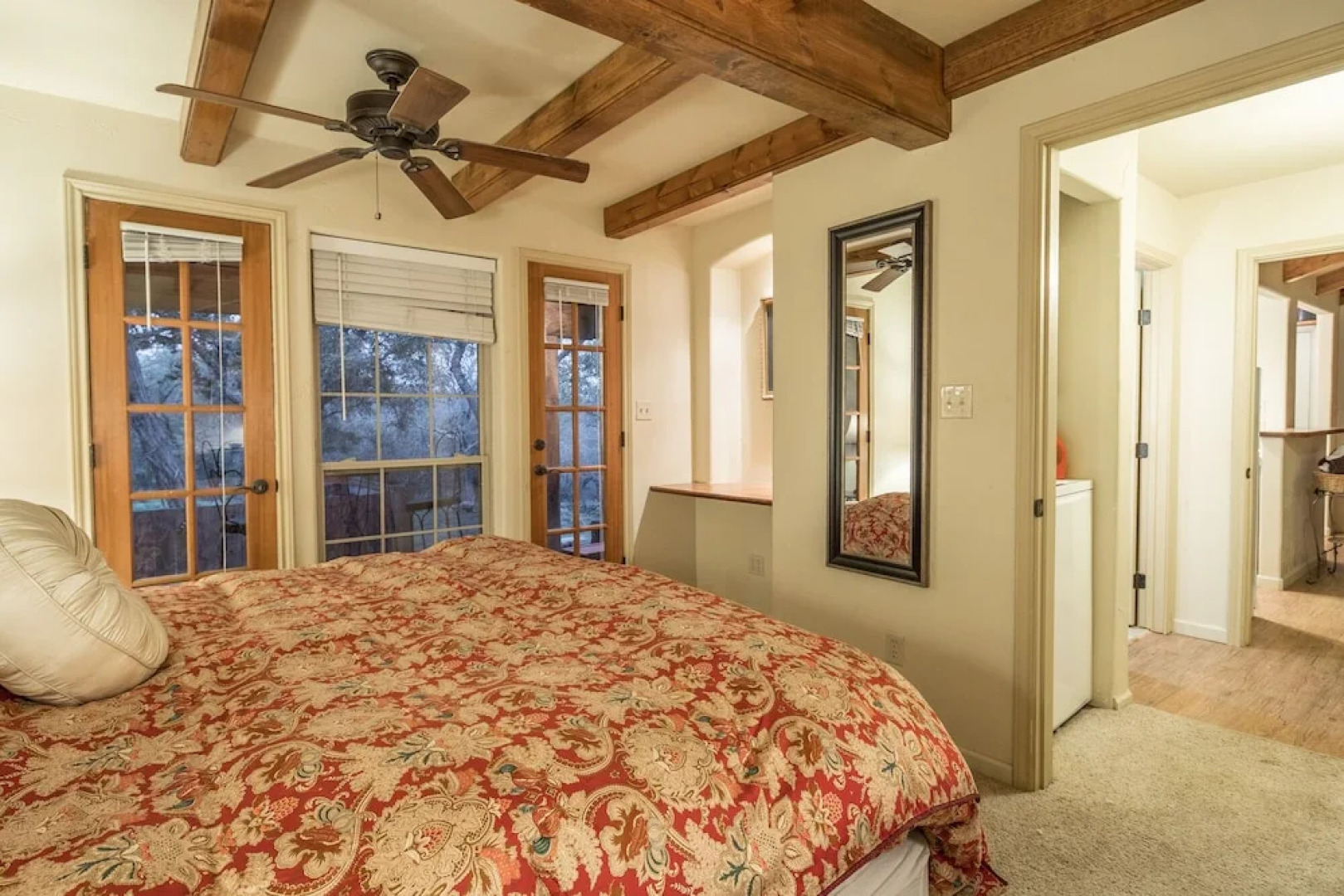 Little Rock 'N' Woodv 2 Bedrooms 2 Bathrooms Home