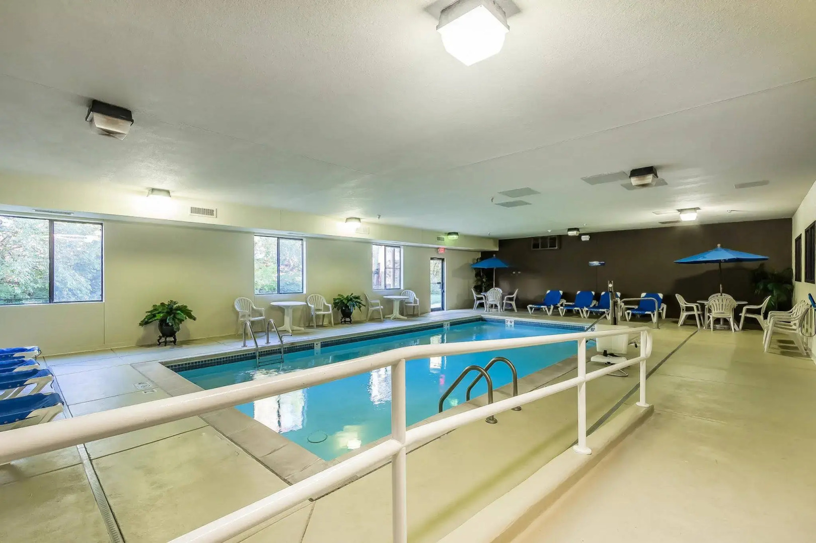 Comfort Suites St Charles - St Louis