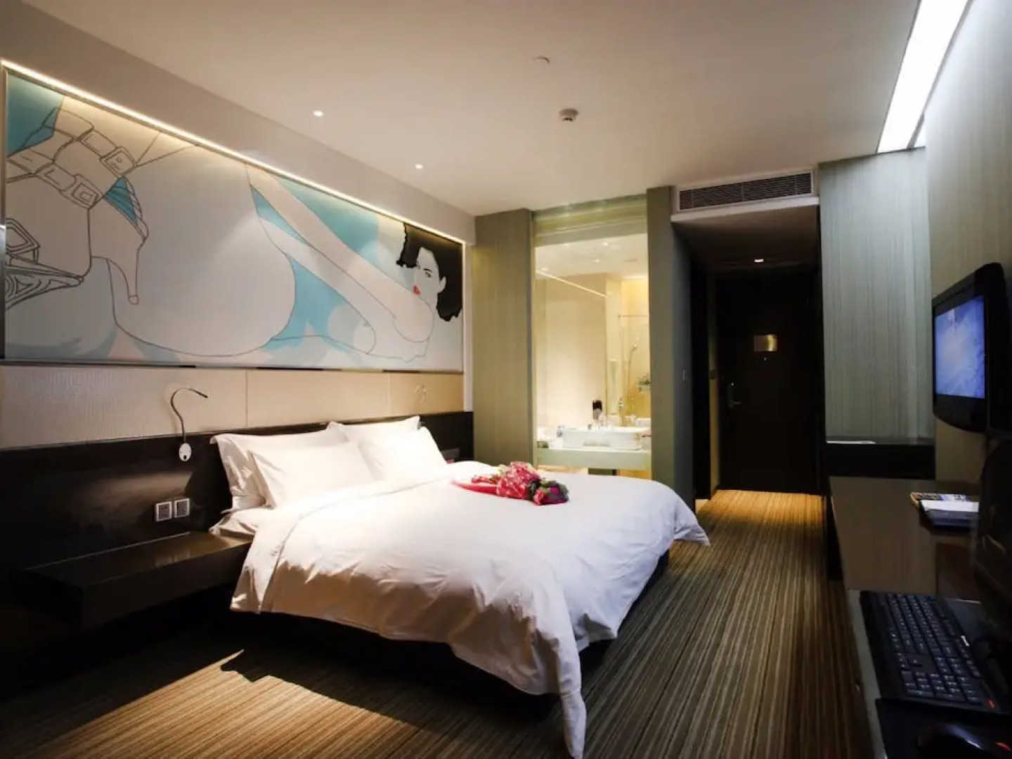 East Lake International Hotel