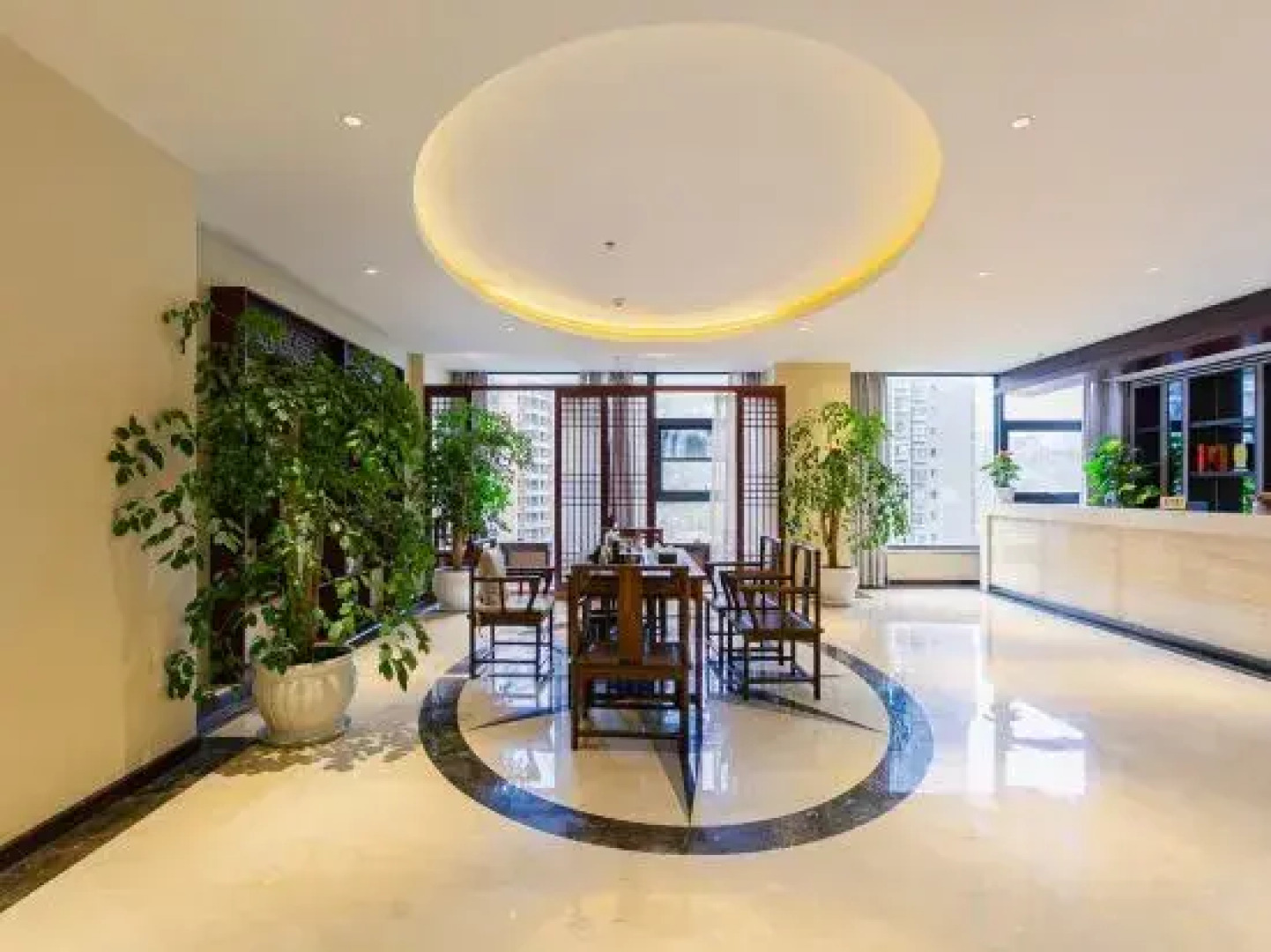 Longxi International Hotel