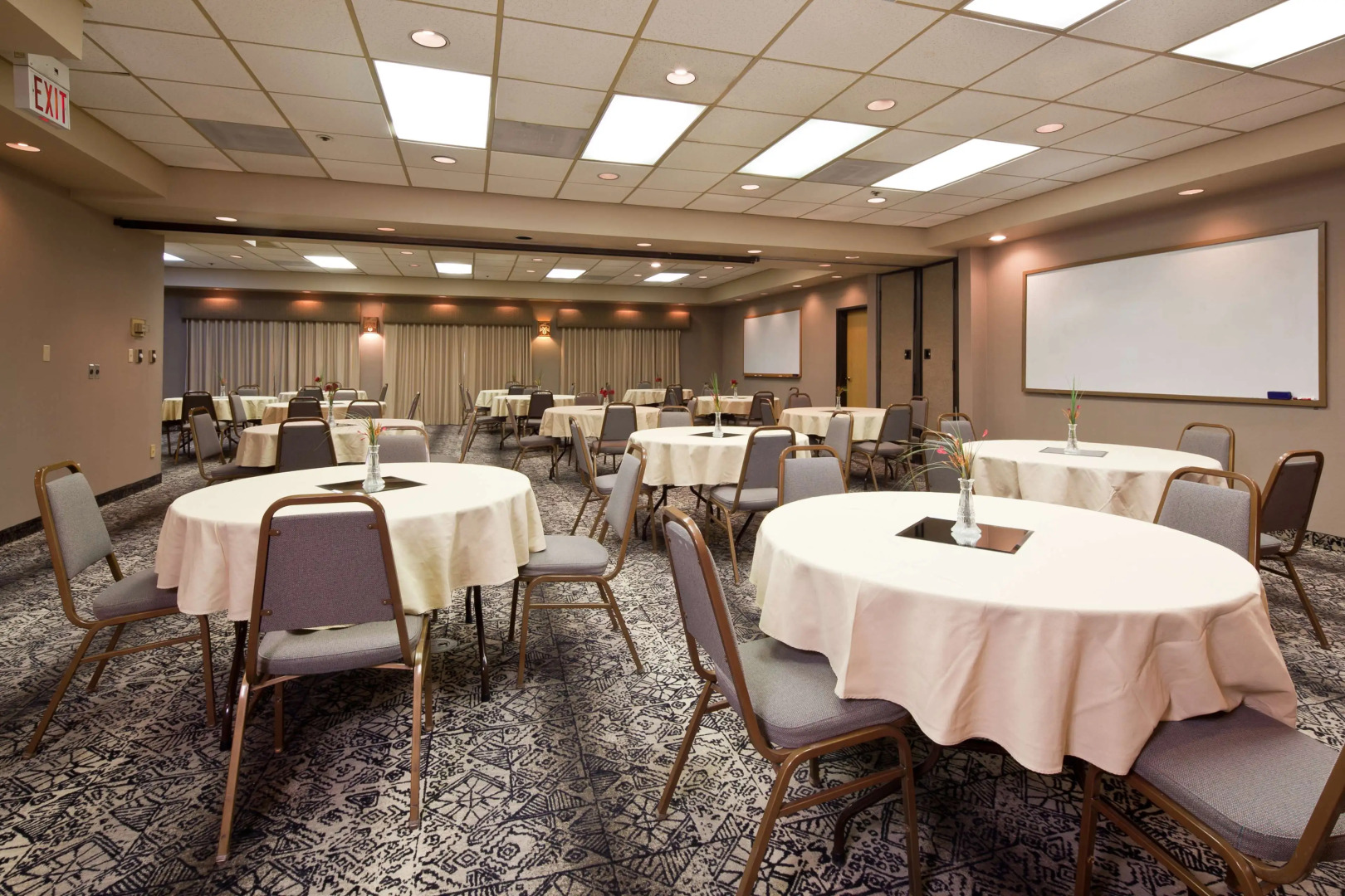 Best Western Plus Scottsdale Thunderbird Suites