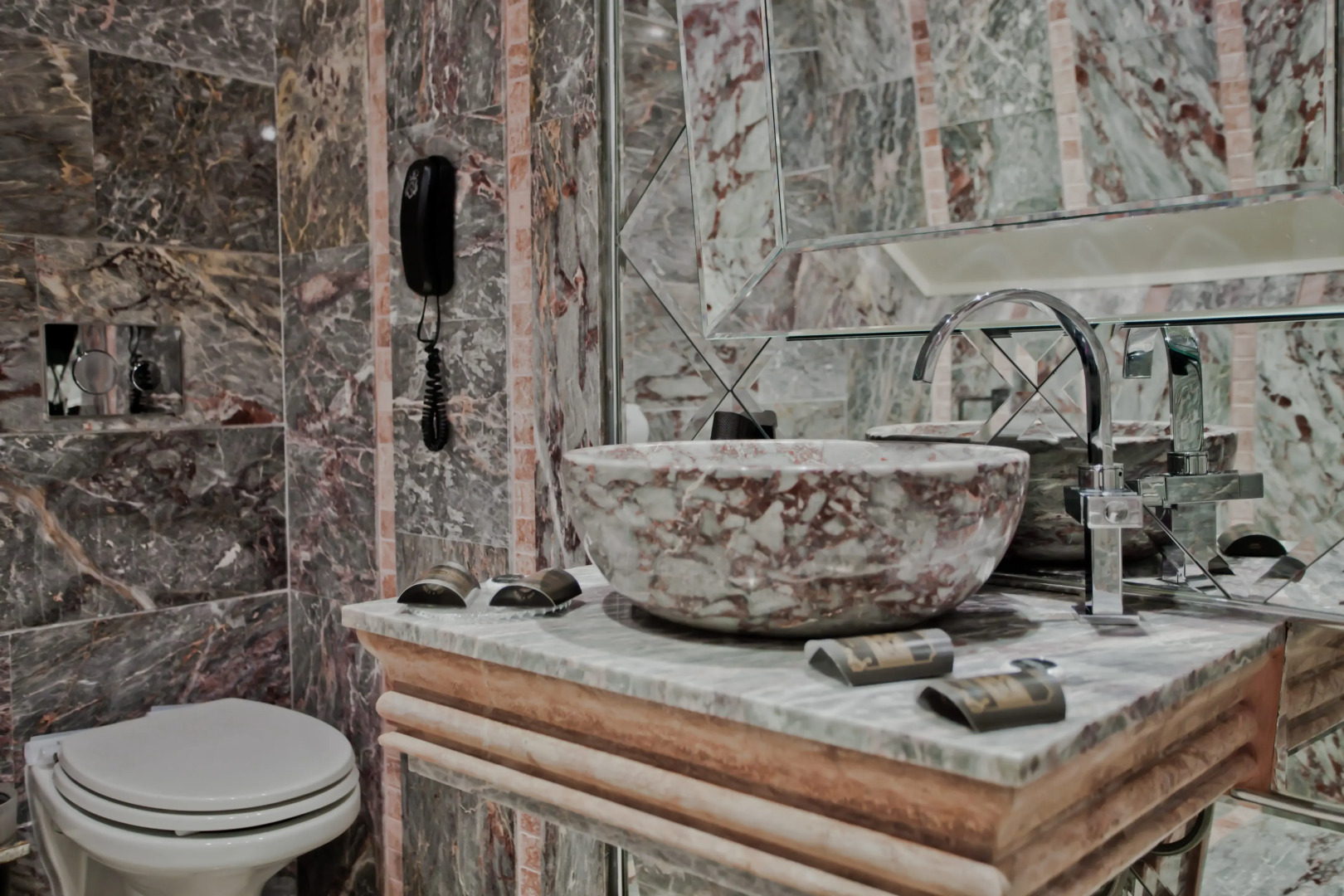 Royal Castle Design & SPA Hotel