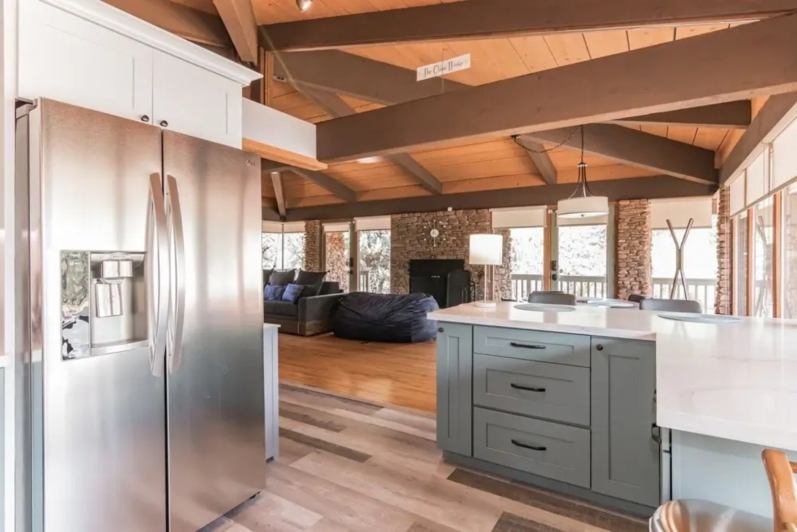 Glass House Elk Rim Pine 1 Bedroom Cabin by Redawning