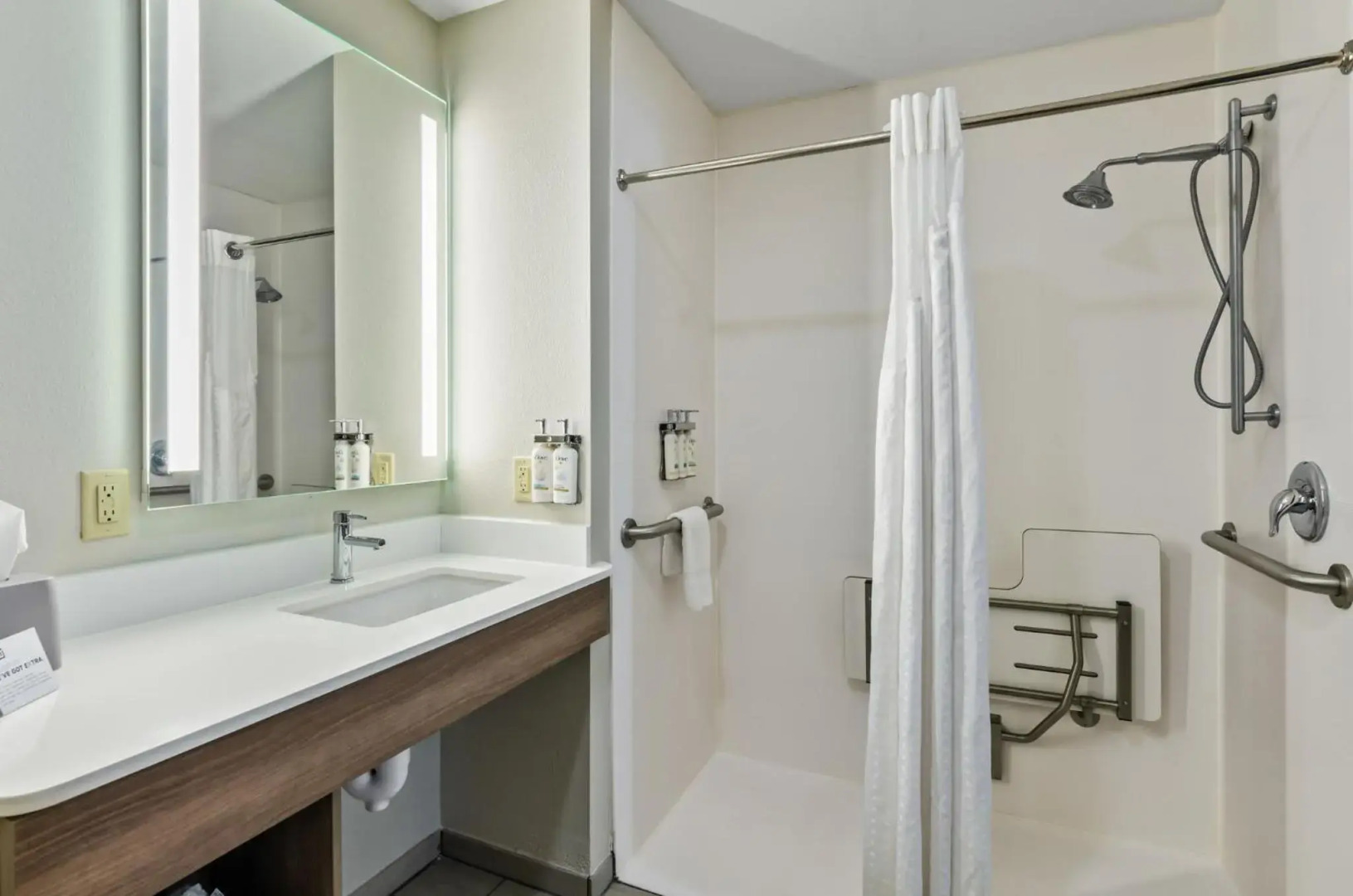 Holiday Inn Express and Suites Wytheville by IHG