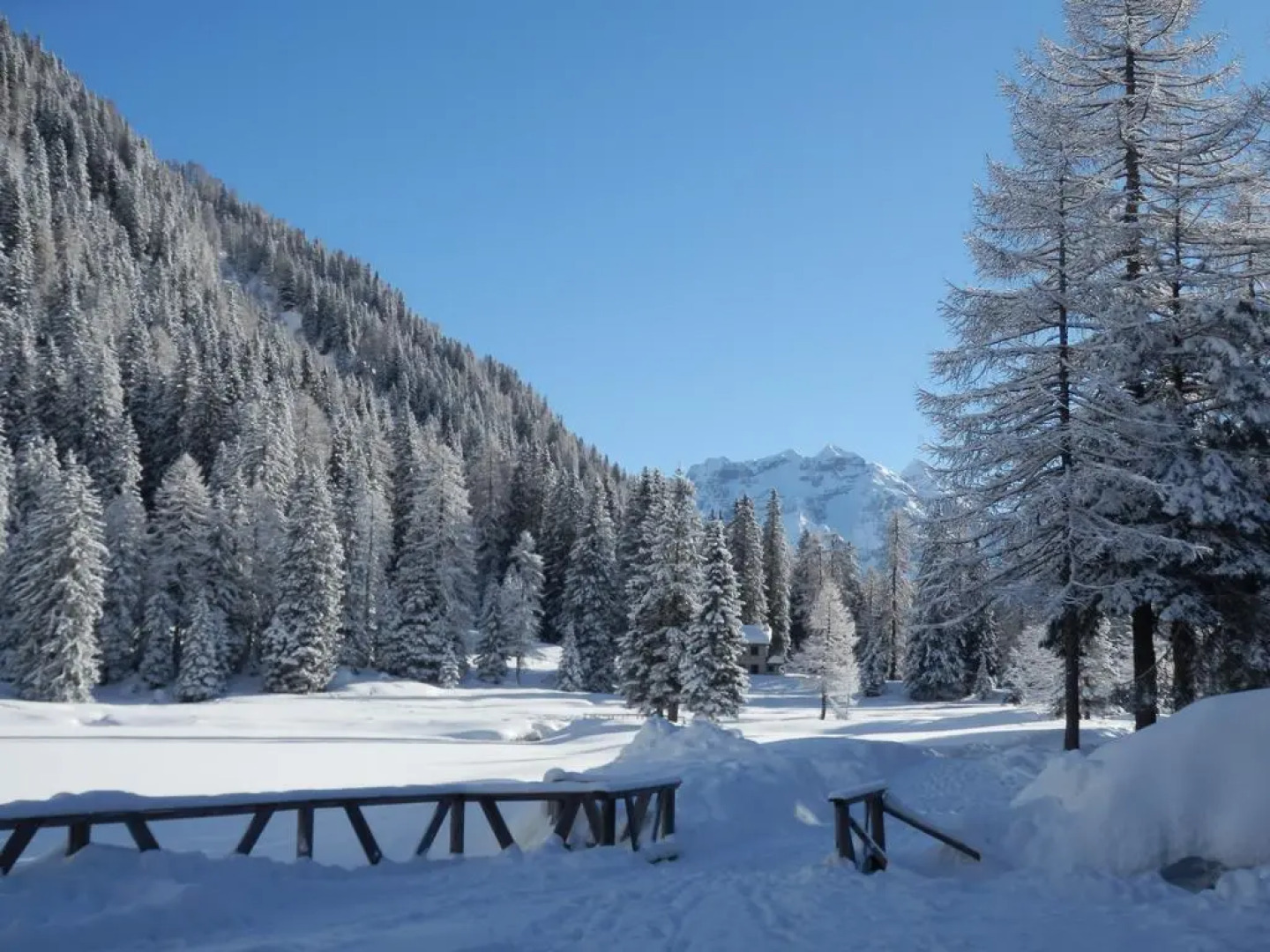 Rifugio Lago Nambino