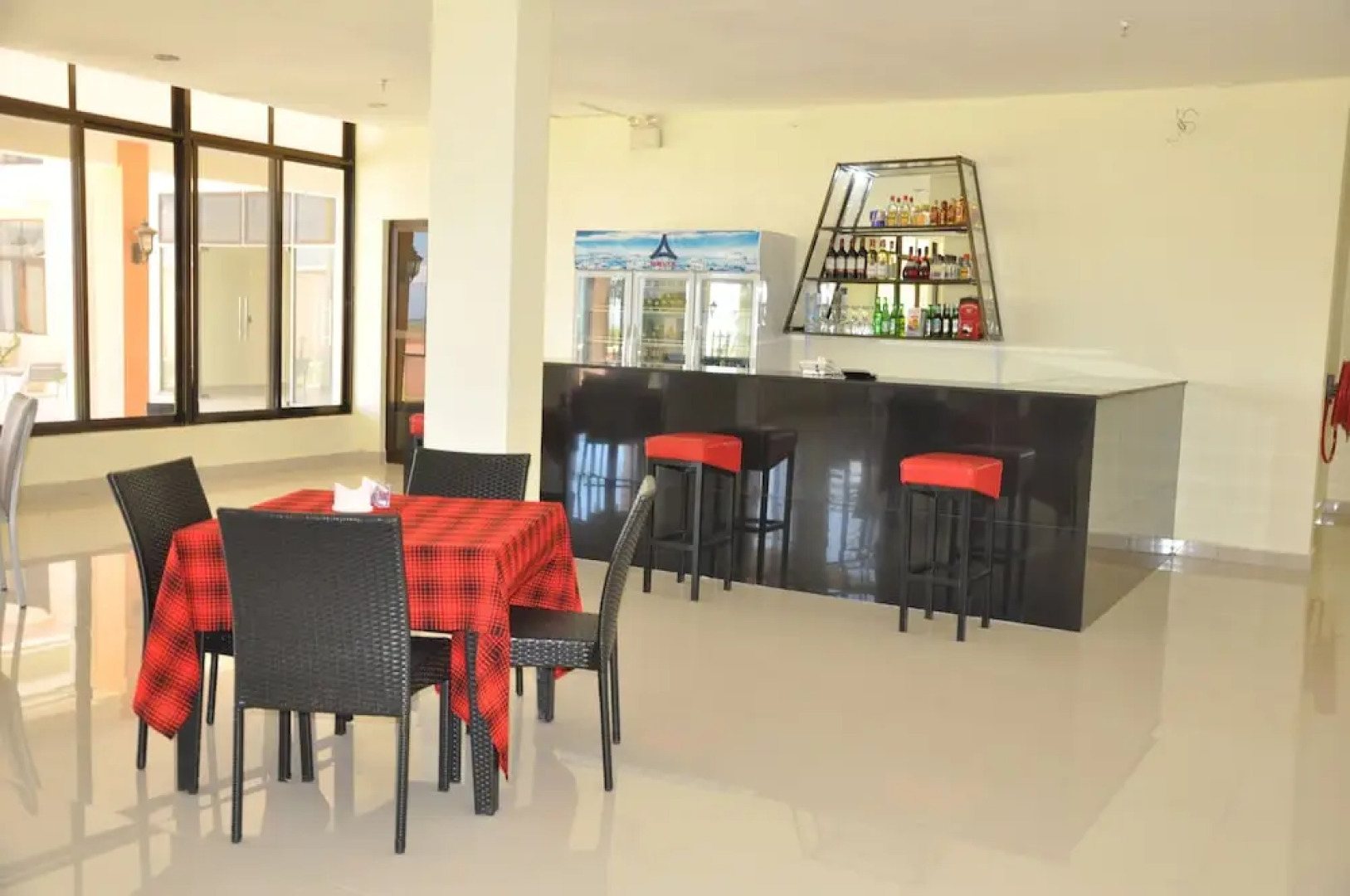 Luwa Evergreen Hotel