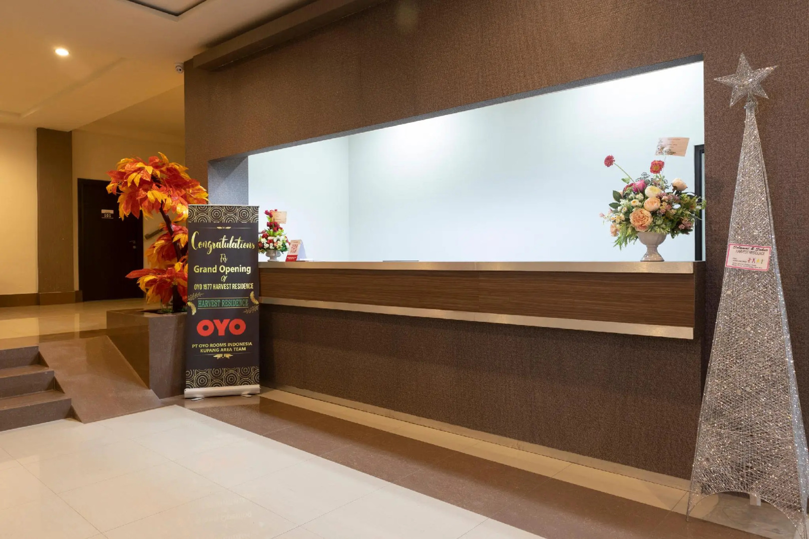 OYO 1977 Harvest Residence