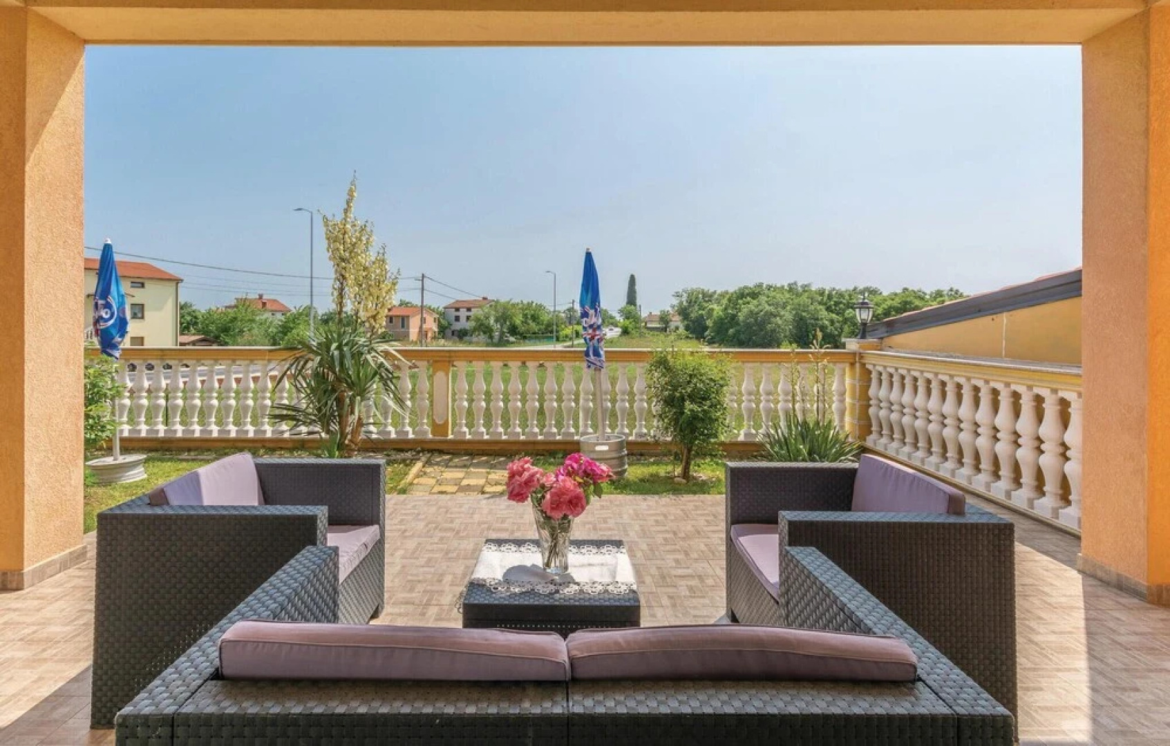 Amazing Home in Marcana With Wifi and 6 Bedrooms