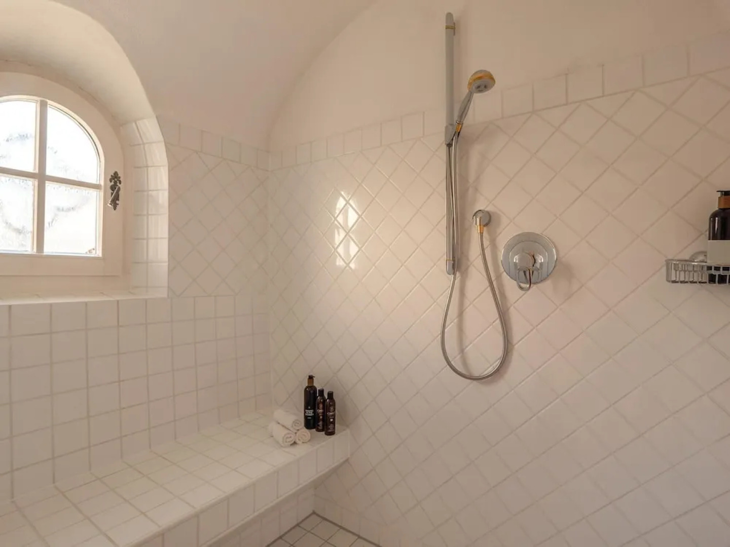 Exclusive Tyrolean Chalet Near Ski Lifts