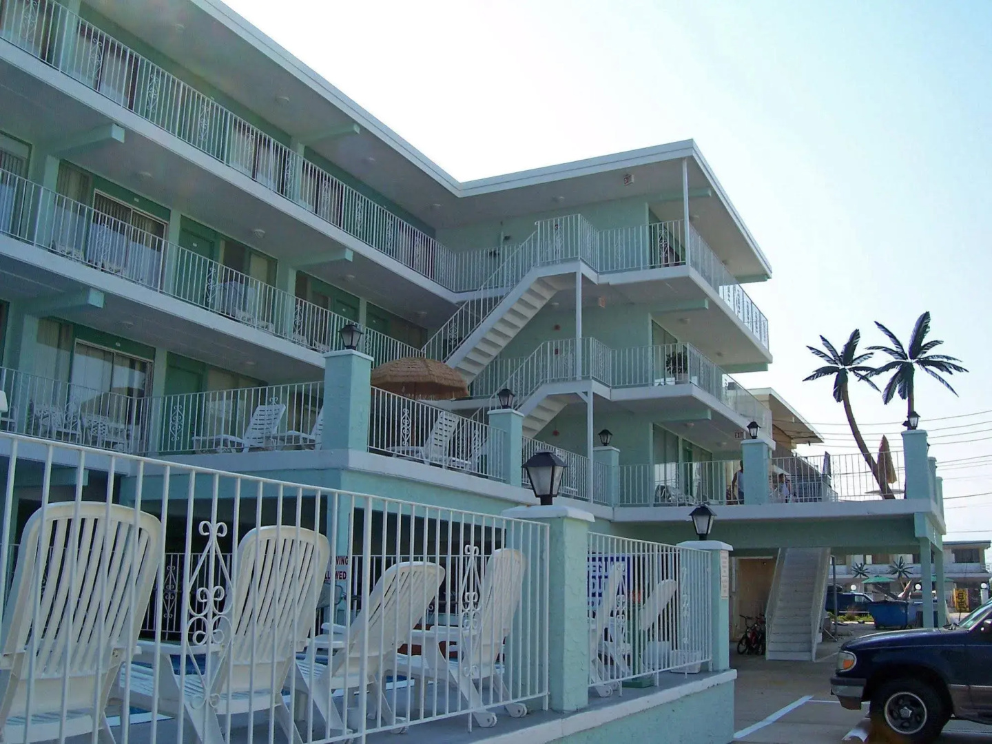 Four Winds Condo Motel