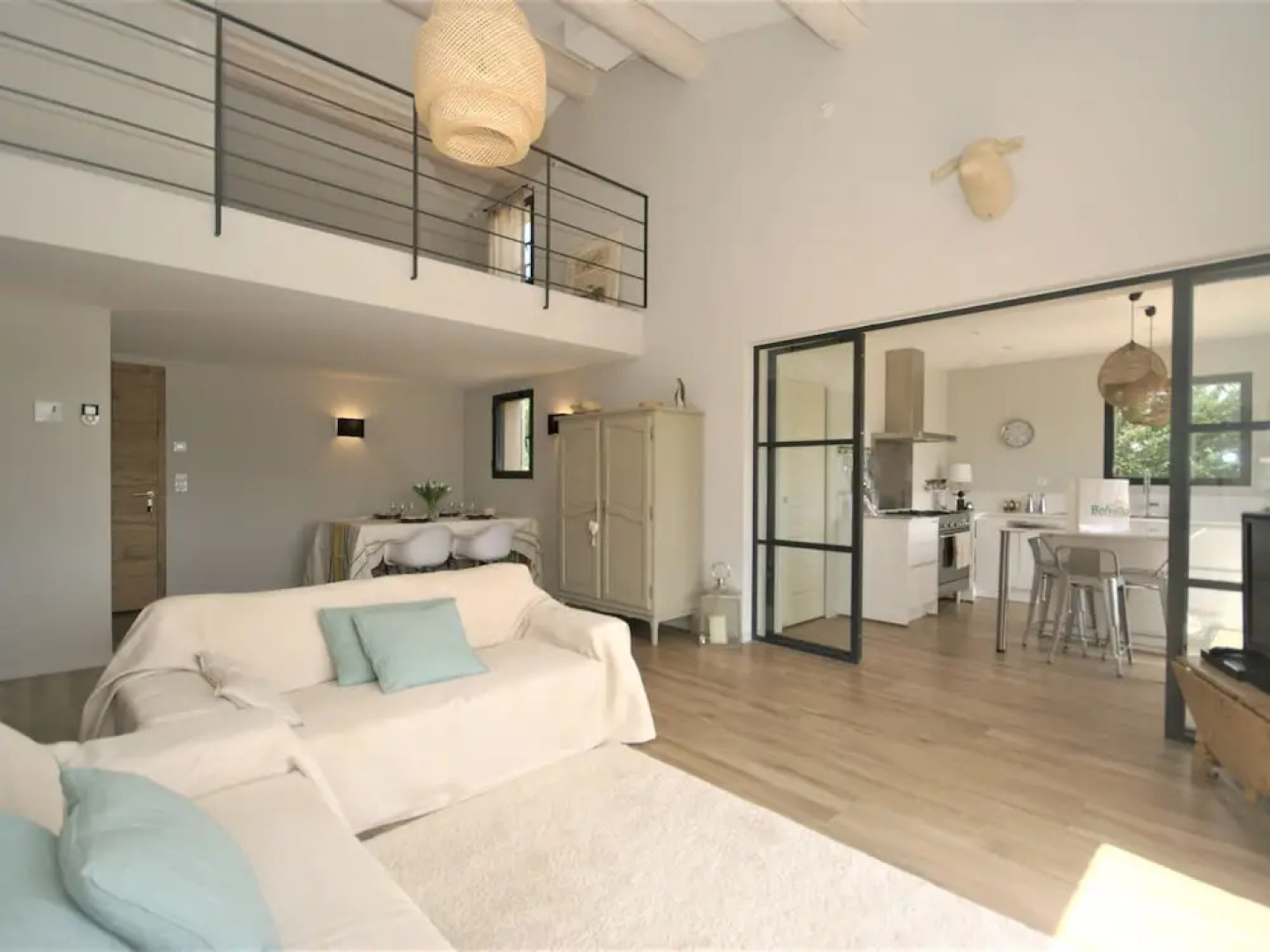 Beautiful, Modern Villa With Private Pool, Fenced Garden, in the Beautiful Lubéron!