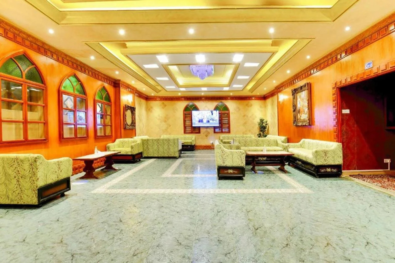 Capital O 125 Moon Plaza Hotel