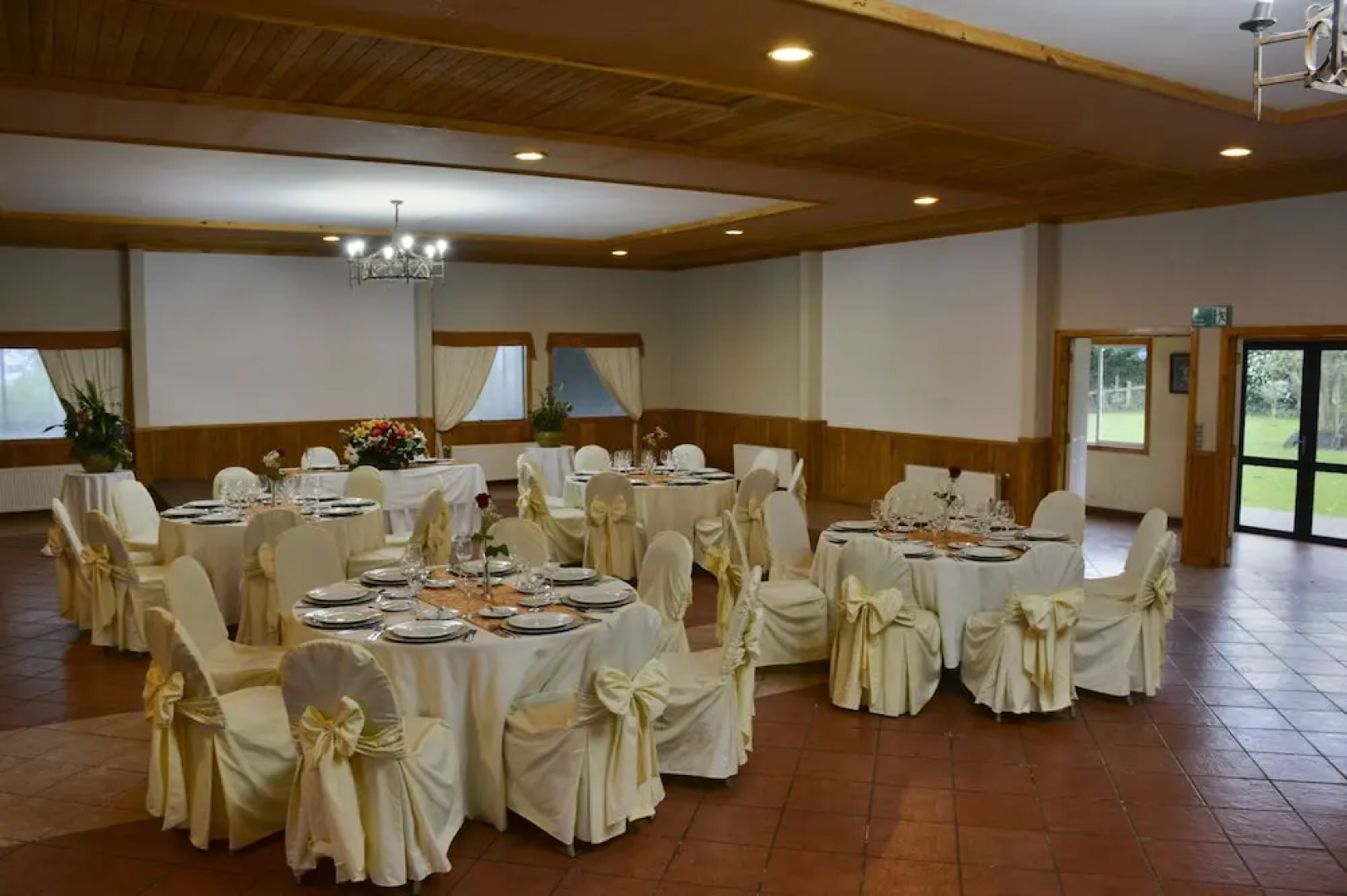Hotel Borde Lago
