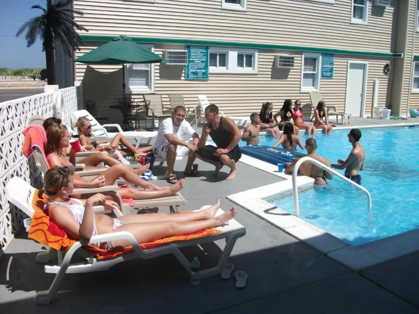 Desert Palm Inn Motel