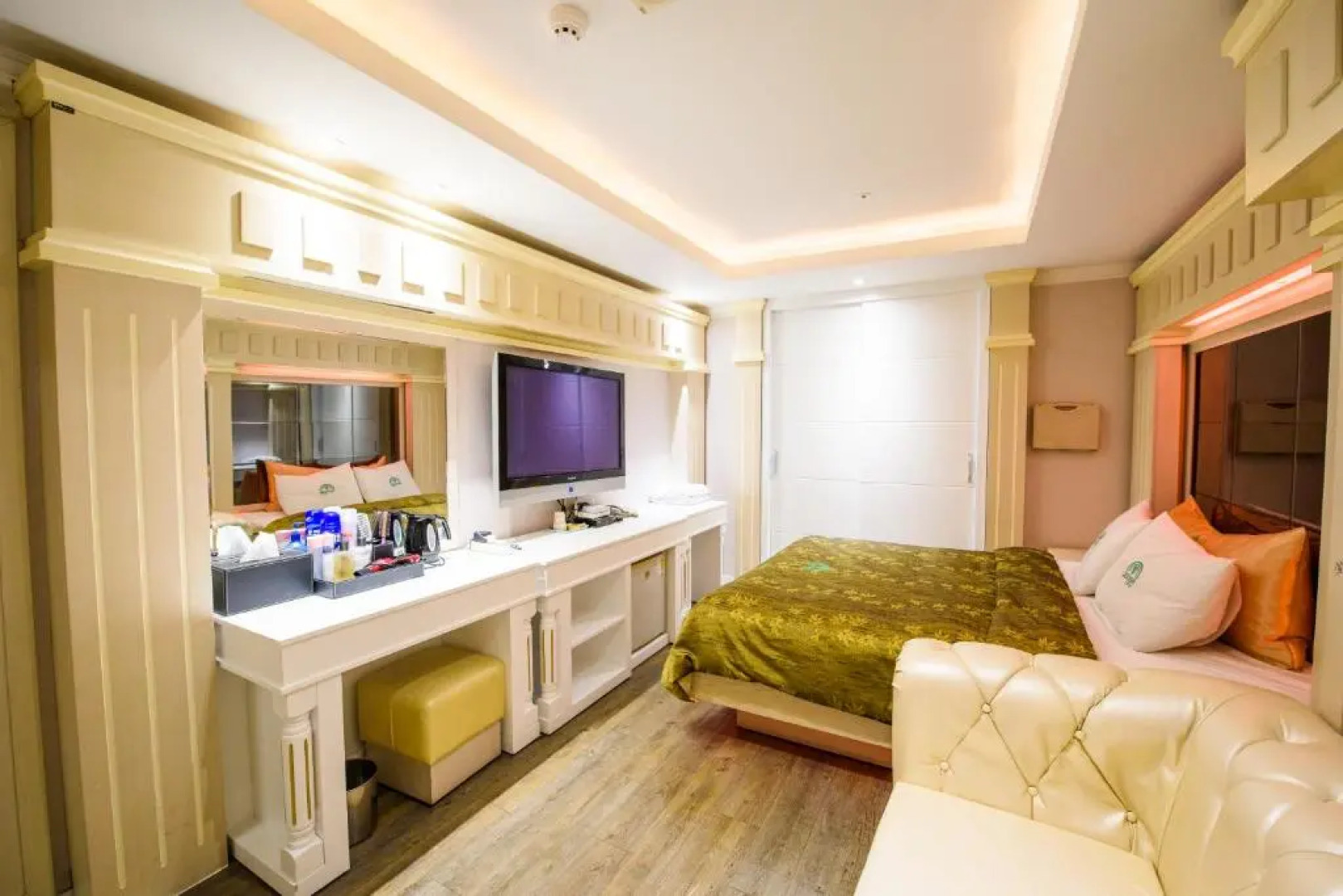 Kang Neung Dong-a Hotel