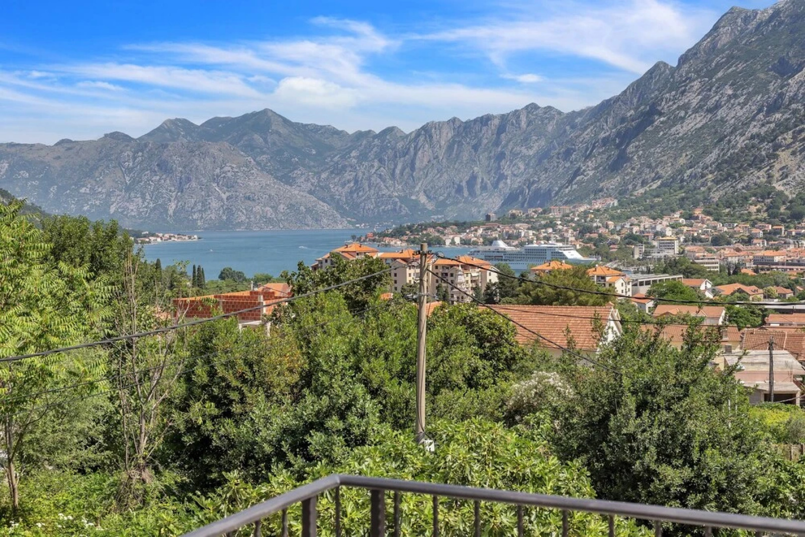 Apartments Mezini 11