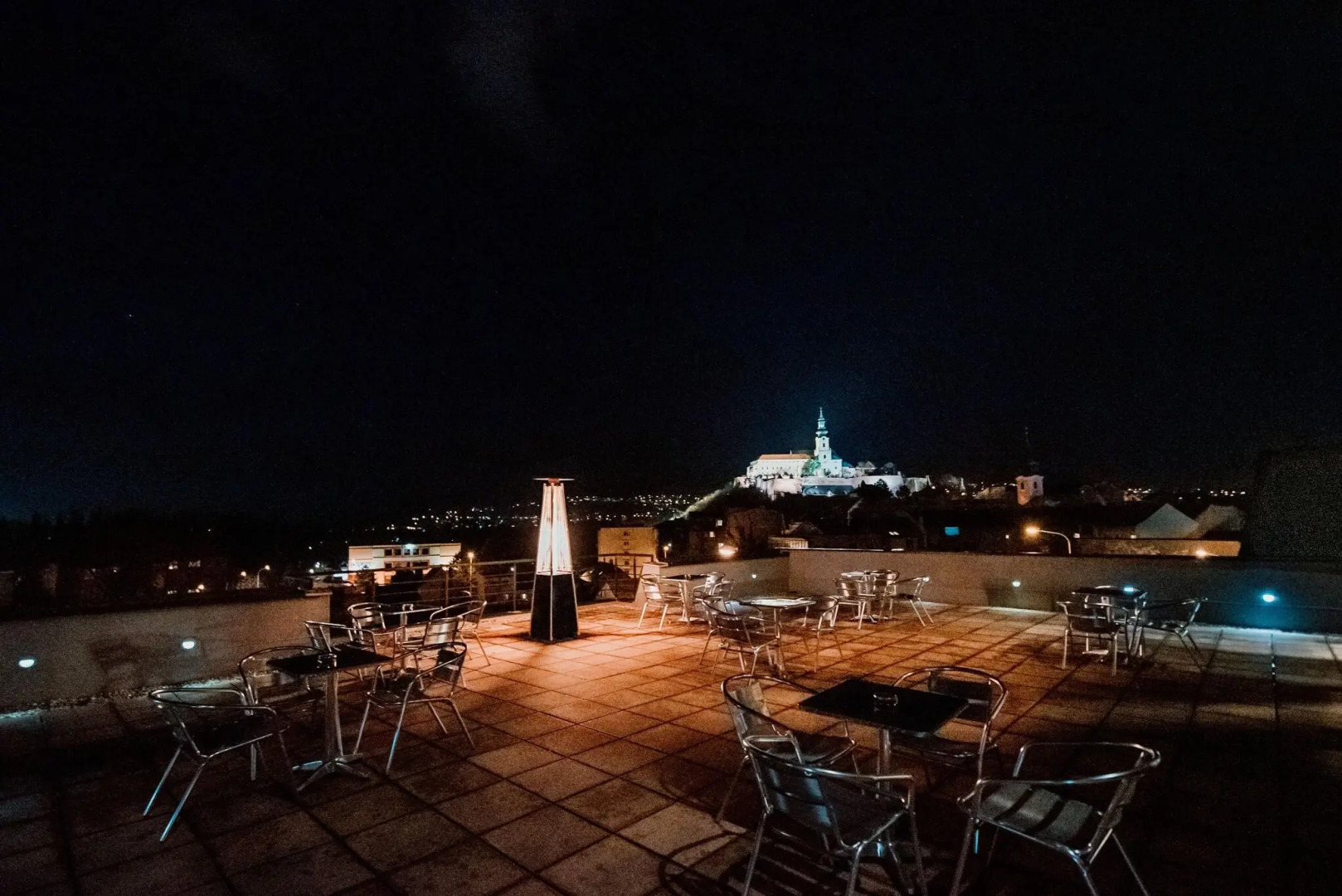 BOUTIQUE HOTEL11 with rooftop SPA